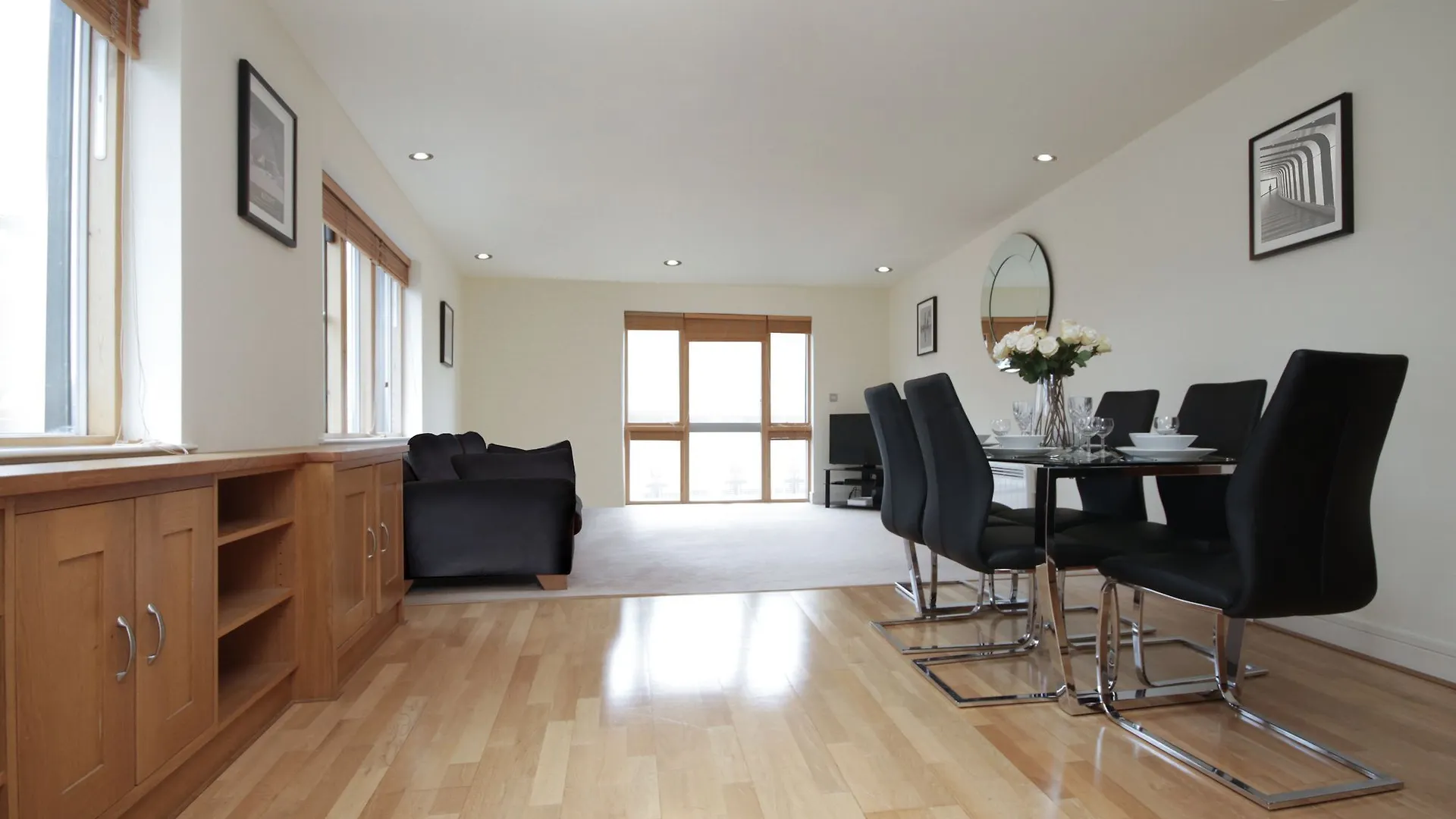 Grand Canal Quay Sleeps 8 Dublin