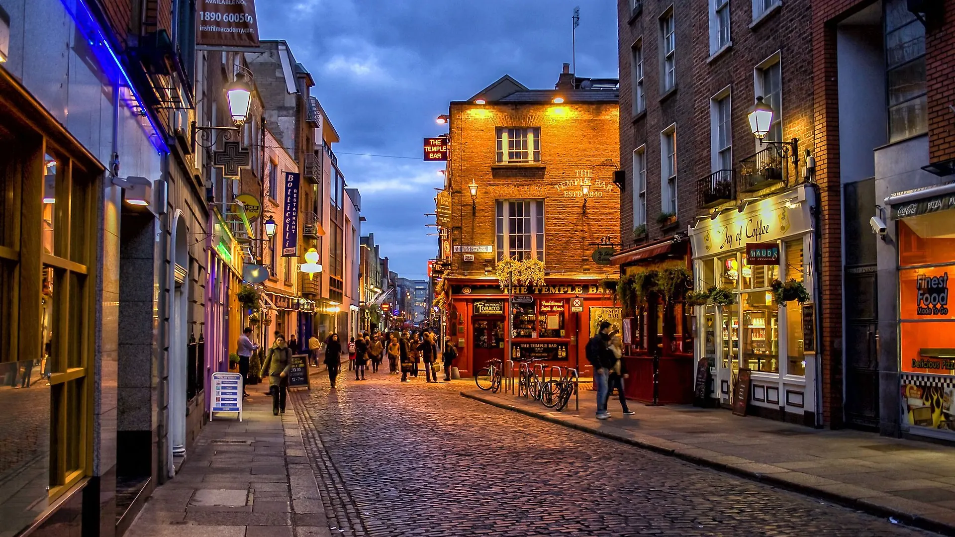 Grand Canal Quay Sleeps 8 Dublin
